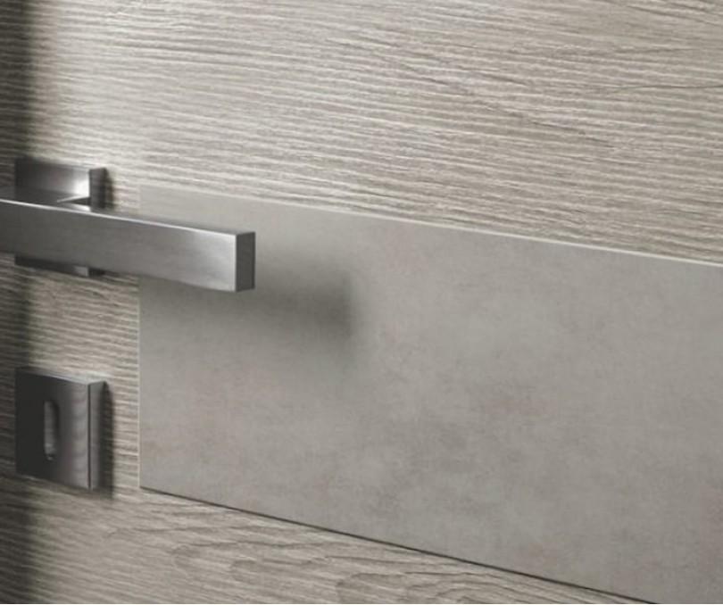 Серые двери в интерьере: виды, материалы, дизайн