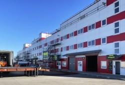 Магазин-склад «Браво» в Санкт-Петербурге