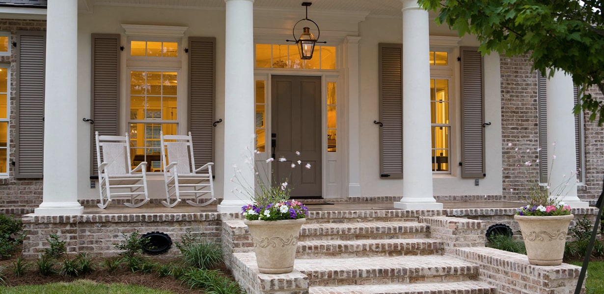 Входные двери в загородный дом Входные двери в загородный дом